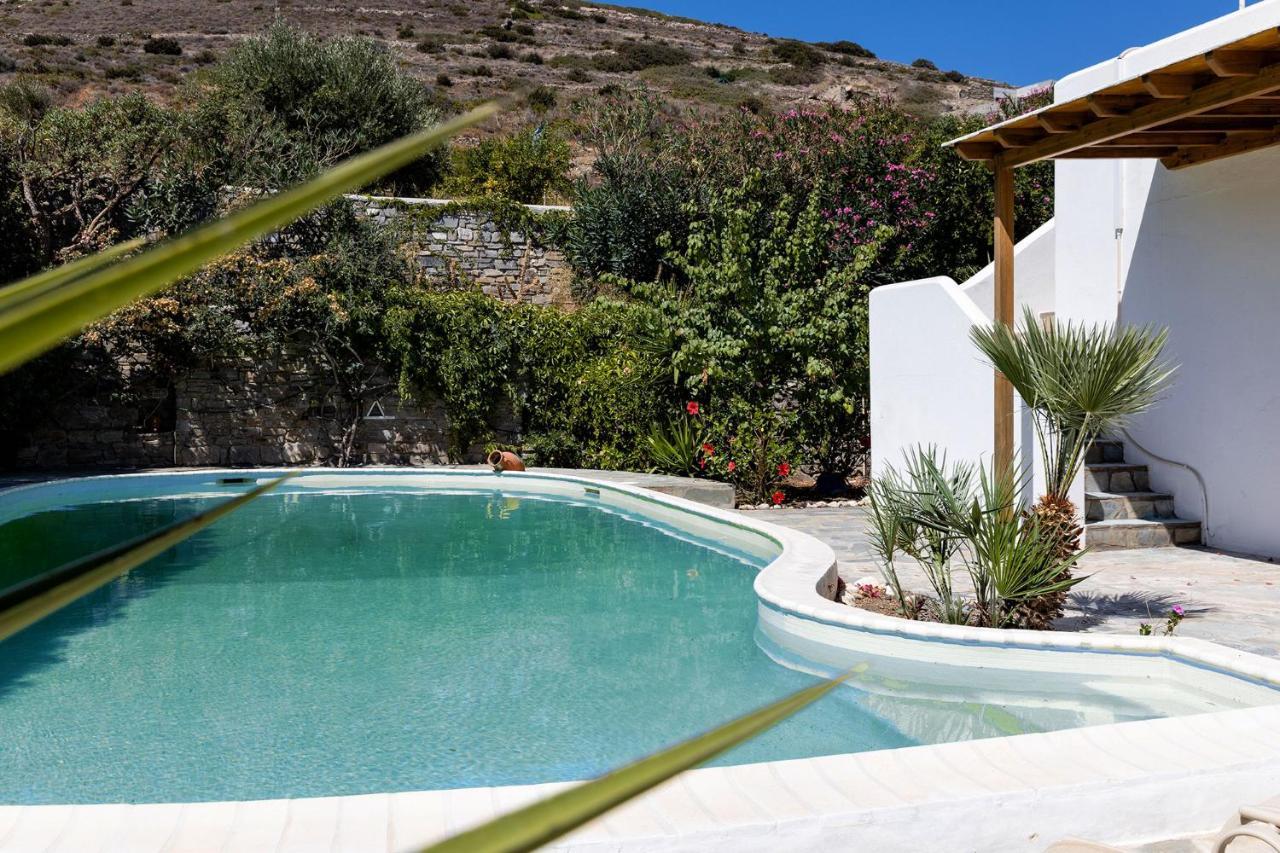 Daphne'S Lux Villa Paraspori  Екстериор снимка