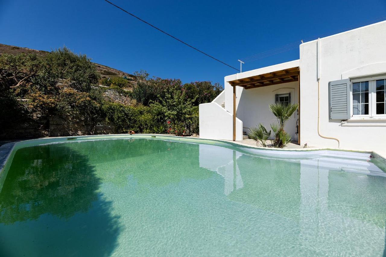 Daphne'S Lux Villa Paraspori  Екстериор снимка