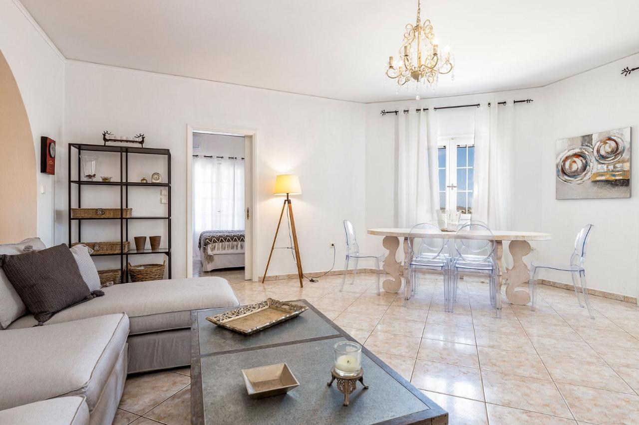 Daphne'S Lux Villa Paraspori  Екстериор снимка