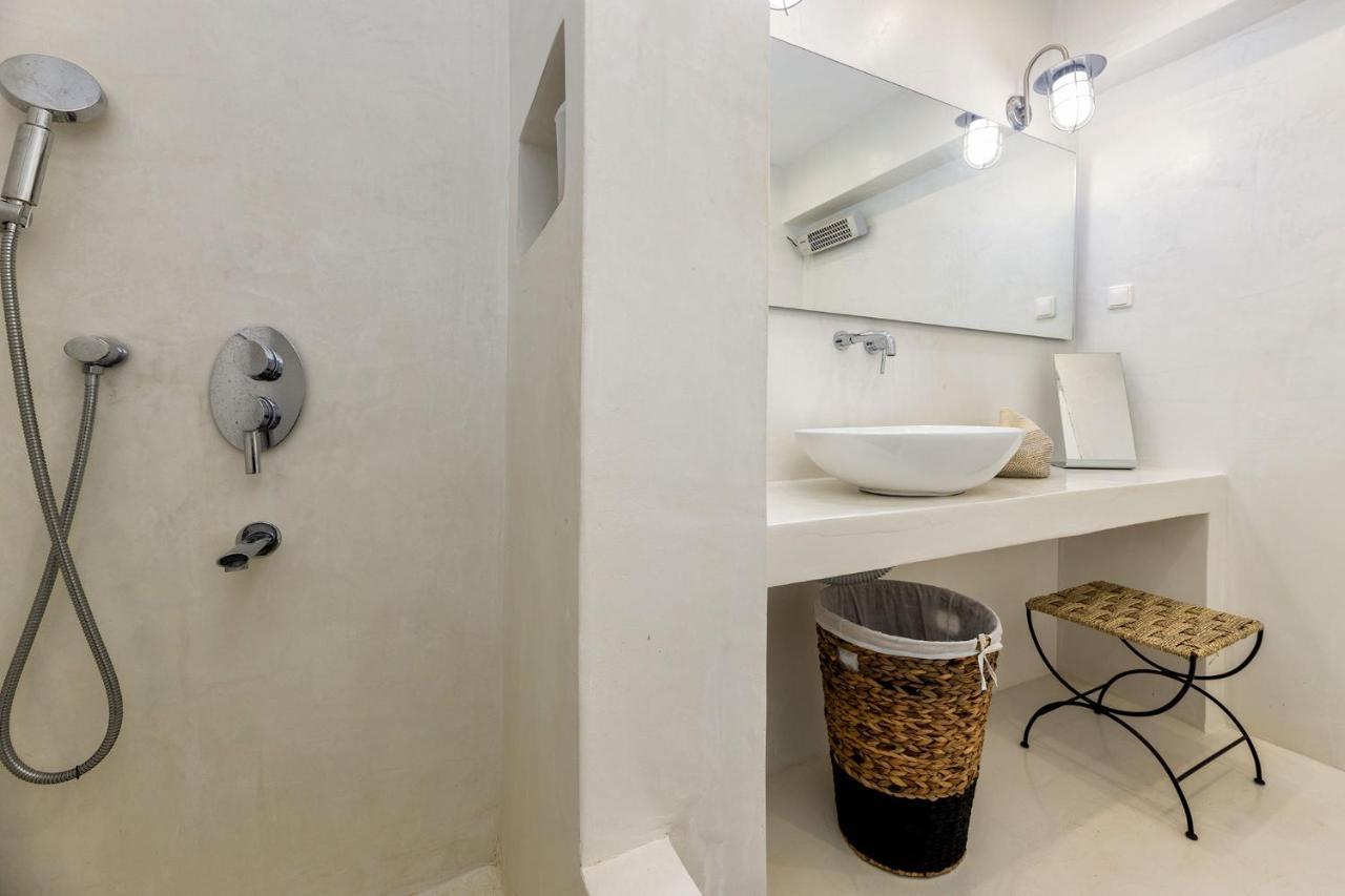 Daphne'S Lux Villa Paraspori  Екстериор снимка