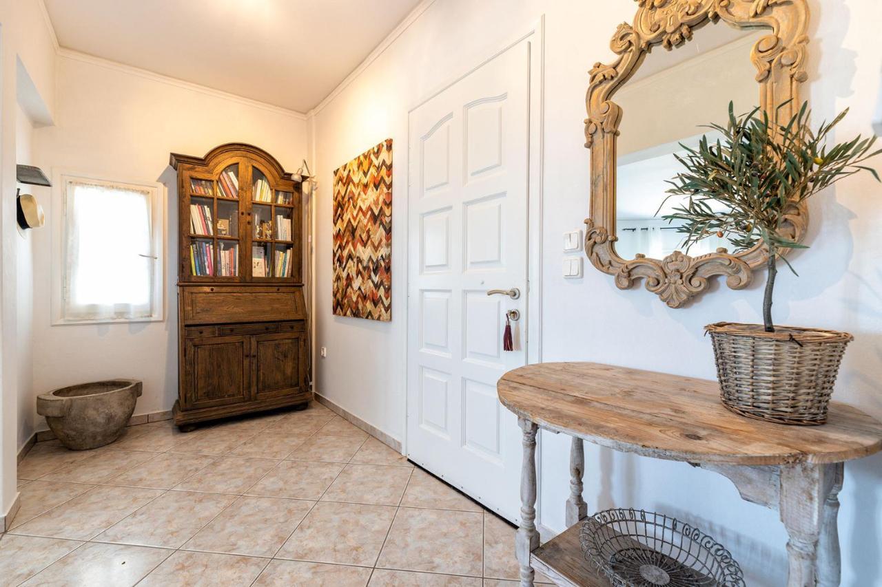 Daphne'S Lux Villa Paraspori  Екстериор снимка
