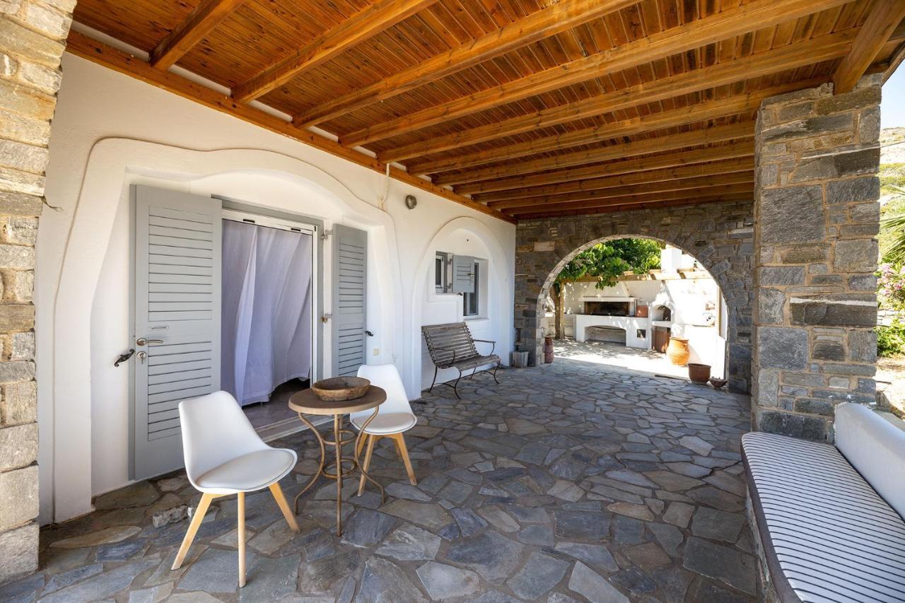 Daphne'S Lux Villa Paraspori  Екстериор снимка