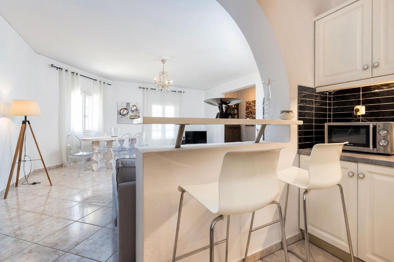 Daphne'S Lux Villa Paraspori  Екстериор снимка