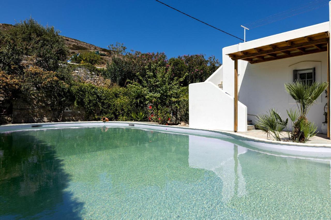 Daphne'S Lux Villa Paraspori  Екстериор снимка
